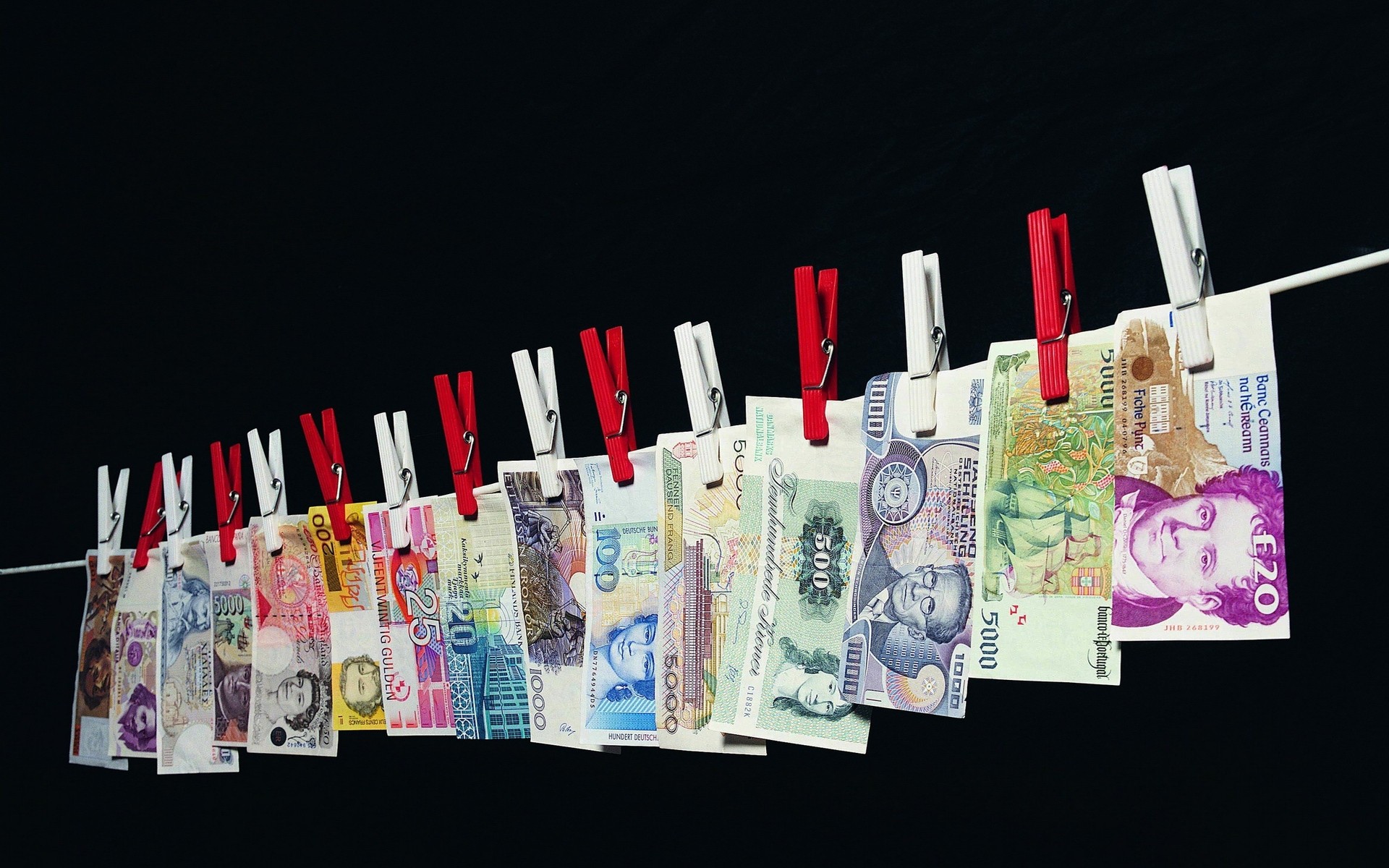 прищіпка мотузках бізнес гроші папір фінанси економіка примітка багатство кілочок пральня фінансові успіх інвестиції економія робочого столу акції символ відмиваються законопроекти