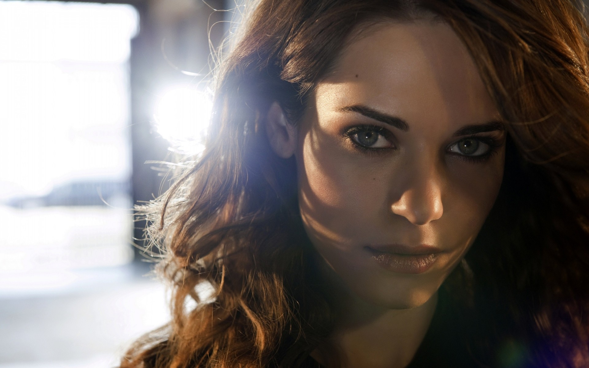 портрет жінка дівчина модель мода дорослий особа світло носити брюнетка микита ліндсі фонсека актриса знаменитості голлівудські актриси