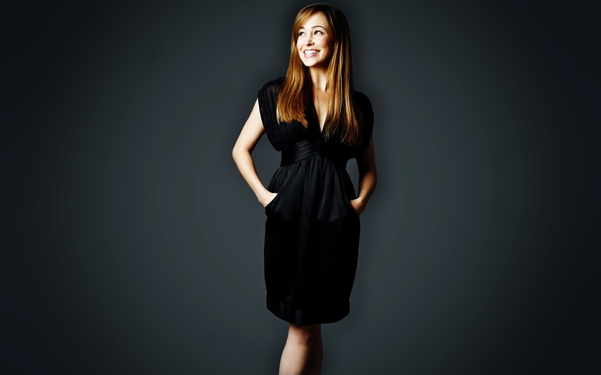 жінка мода портрет гламур сексуальний дівчина милі досить студія модель один осінь різер актриса знаменитості посмішка обличчя жінки