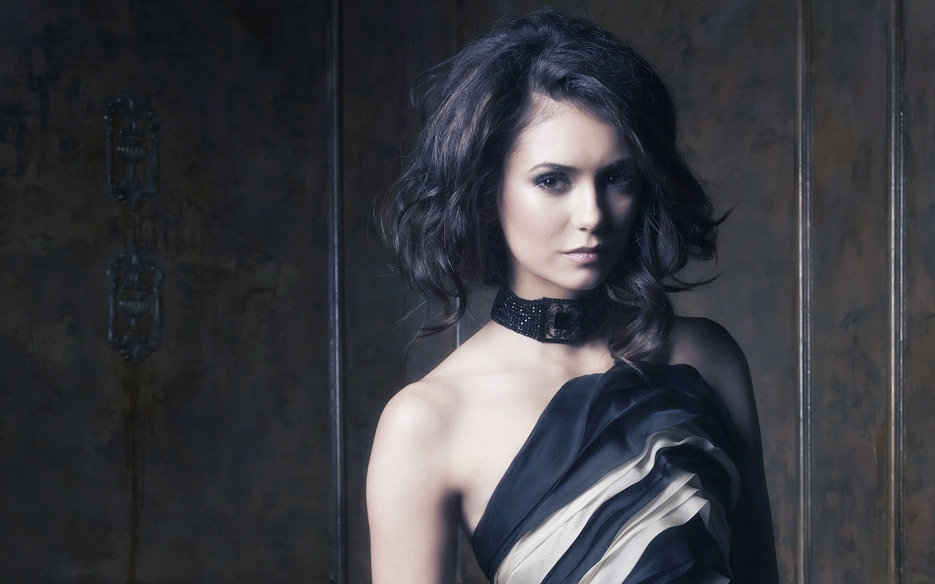 портрет жінка дорослий мода один носити модель дівчина