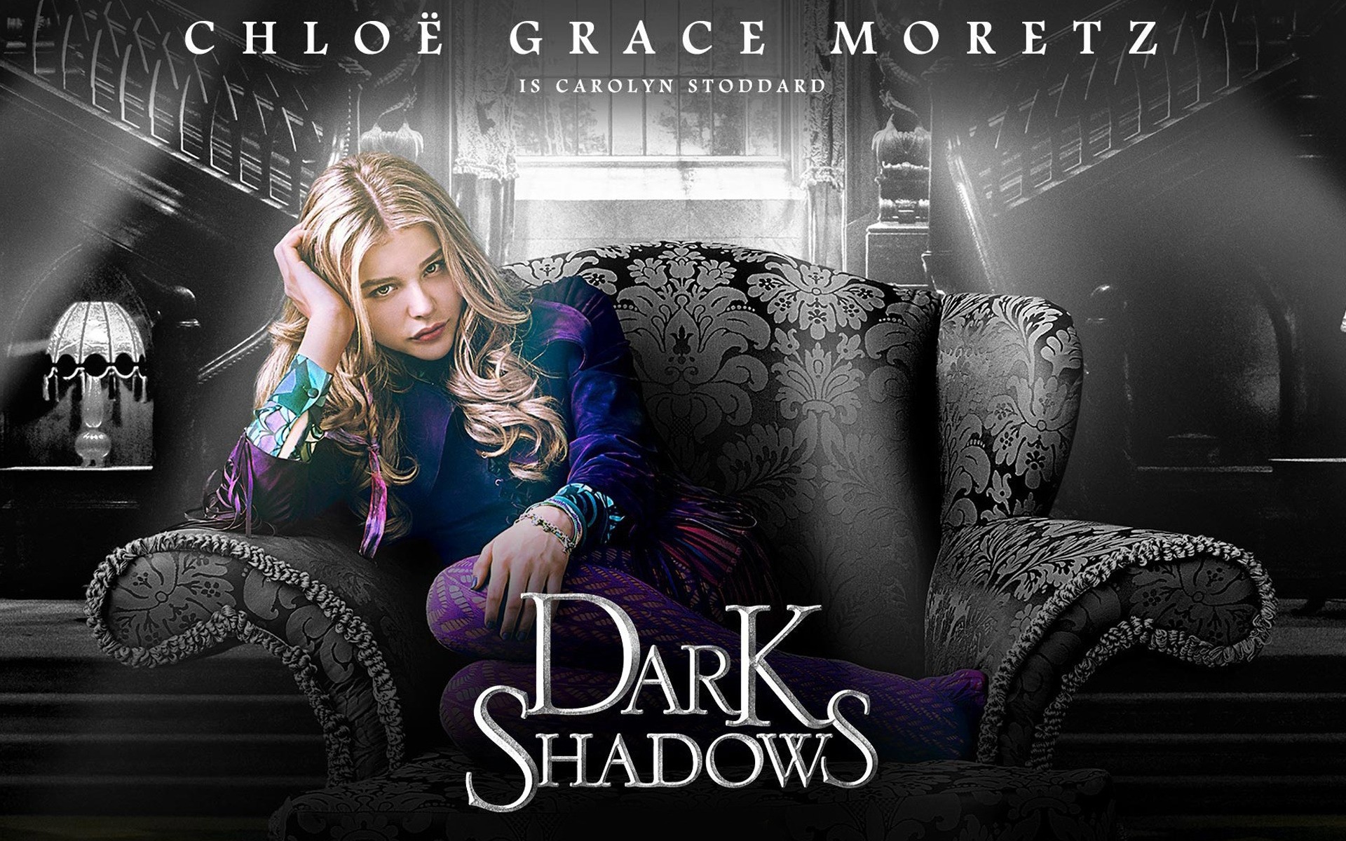 в приміщенні дорослий сидіти жінка мода нічне життя горизонтальна хлоя трилер комедія голлівуд