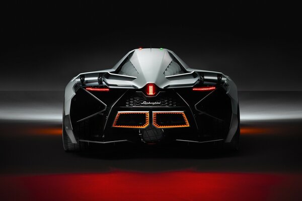 Lamborghini egoista заднього