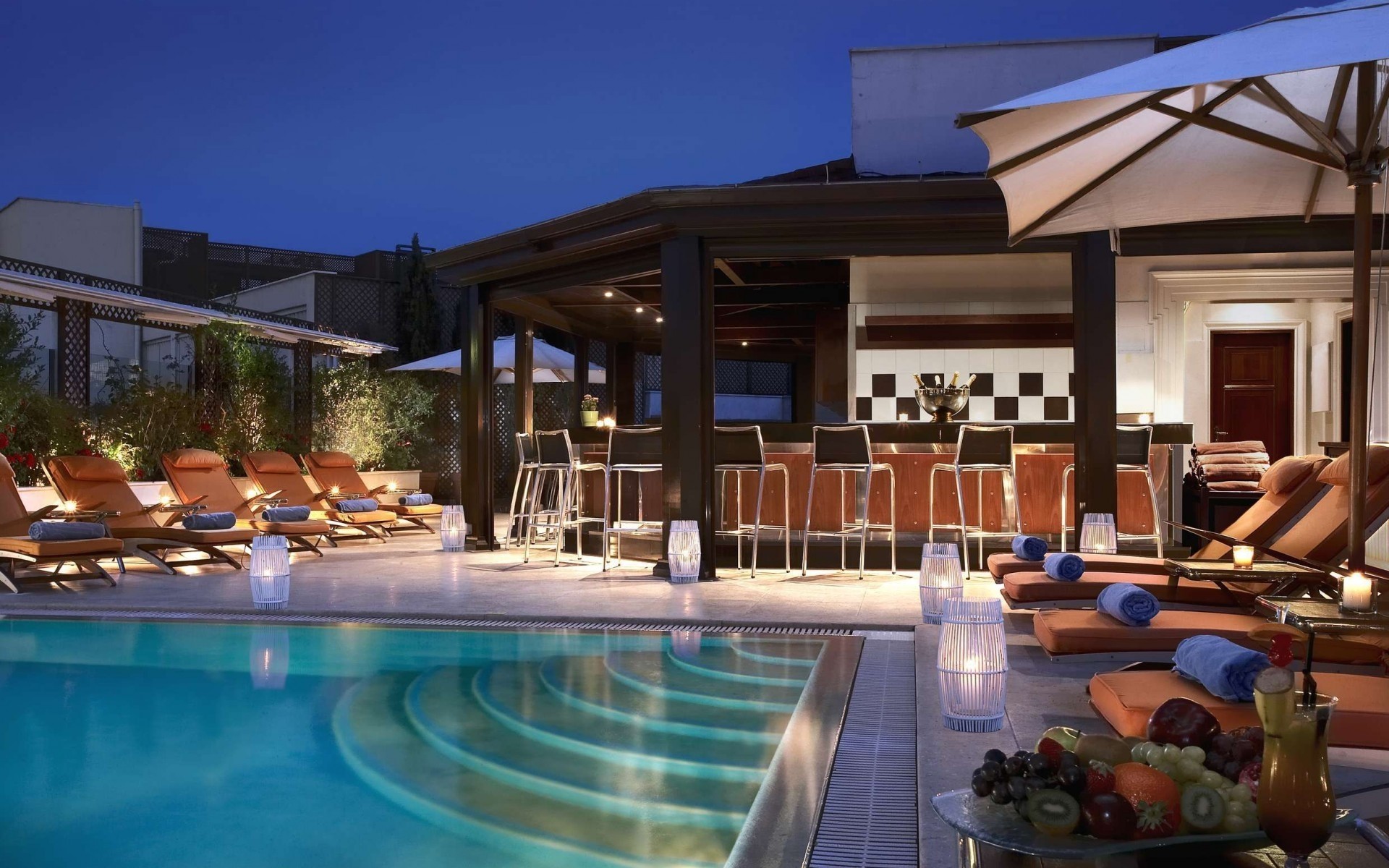 басейн плавальний басейн розкішні готель стілець біля басейну курорт плавання меблі патіо подорожі місце вілла диван води таблиця відпустку відпочинок тропічний