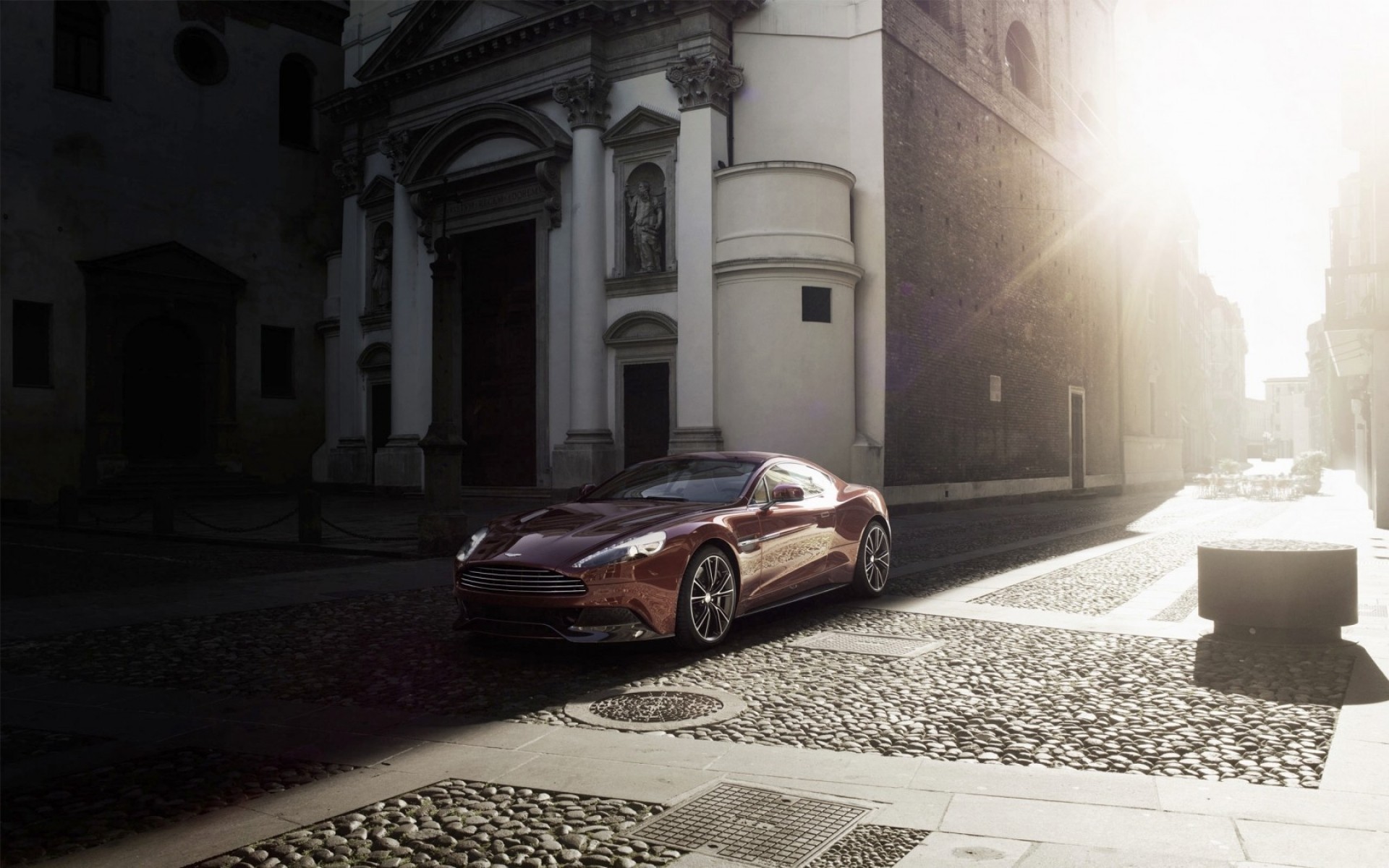 aston martin вулиця автомобіль тротуар дорога місто подорожі автомобіль світло архітектура астон мартін ваніш спортивні автомобілі автомобілі купе