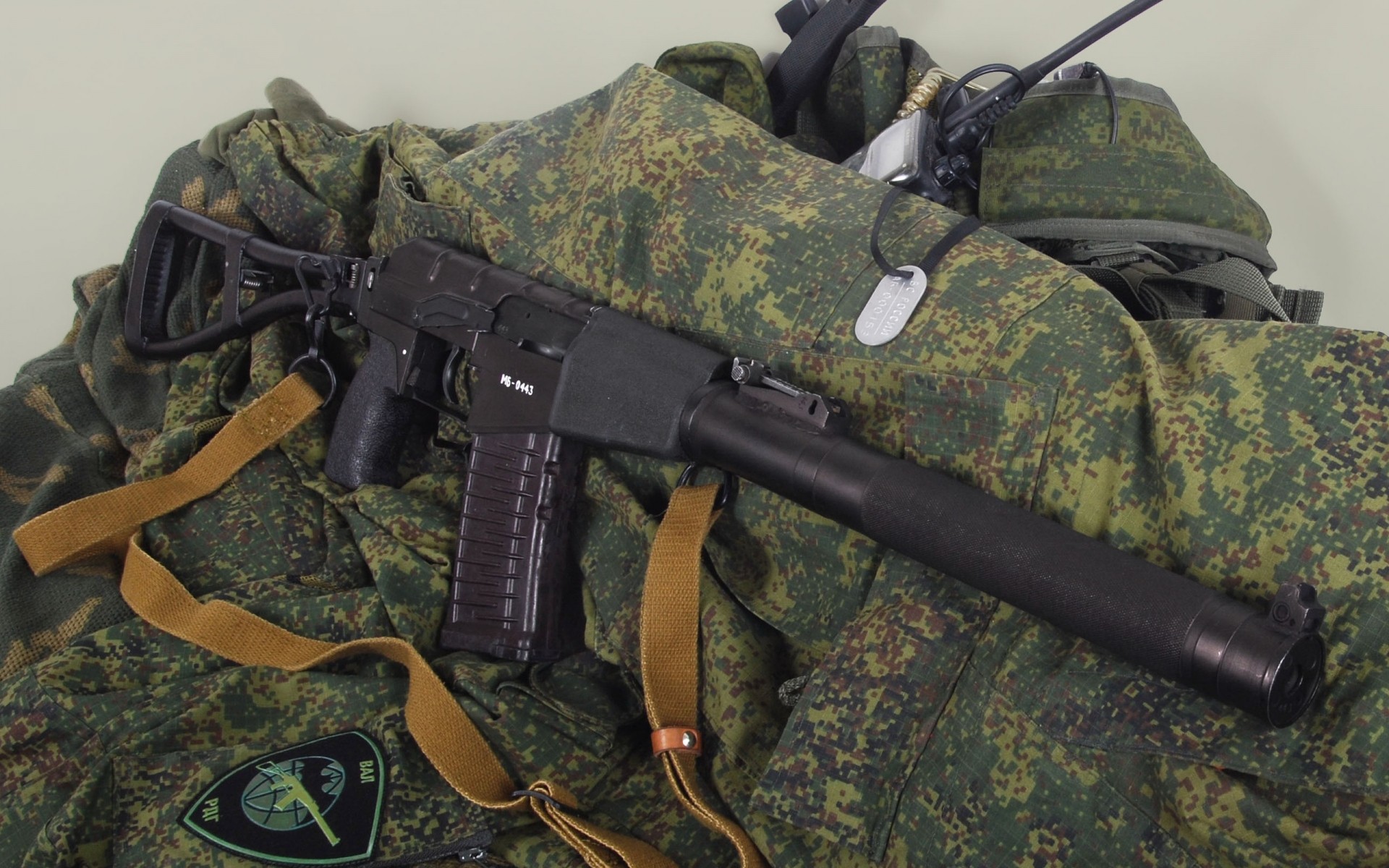 війни військові армія пістолет зброя камуфляж гвинтівка солдат носити боєприпаси бойовий битва уніформа снайпер хакі спеціальні захист військово-морський флот силу шолом обладнання