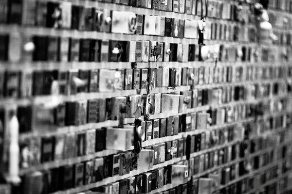 Безліч осередків в монохромного сірій гамі