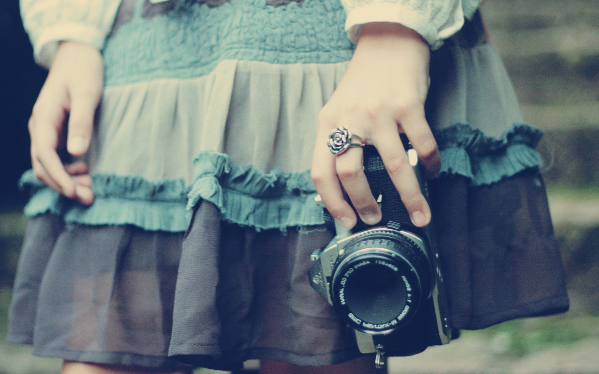 дитина жінка один дівчина носити дорослий руки людини людина