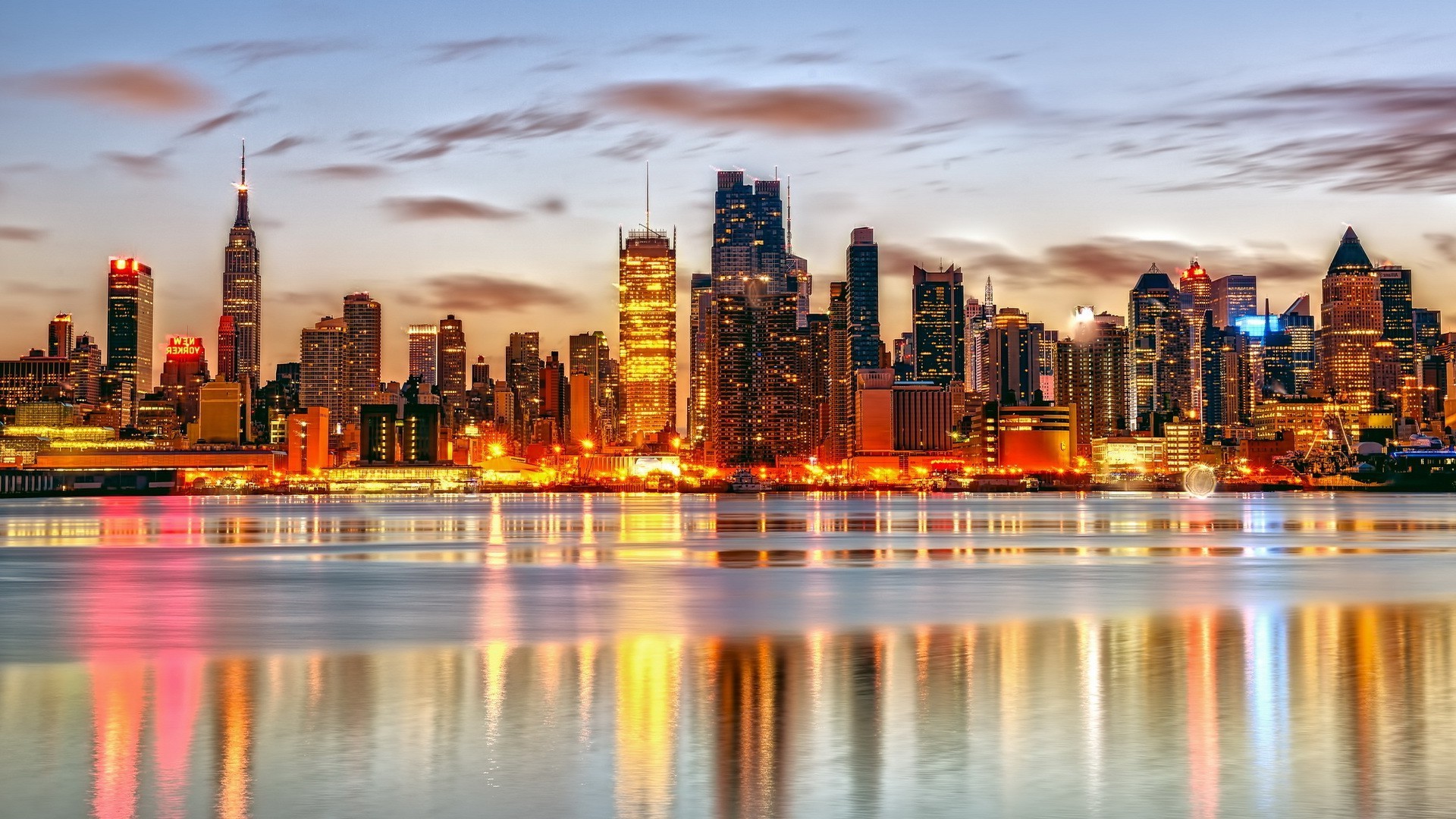 місто місто хмарочос архітектура скайлайн центр міста сутінки будинок ввечері офіс сучасні міський захід подорожі небо відображення бізнес підсвічуванням вежа набережній